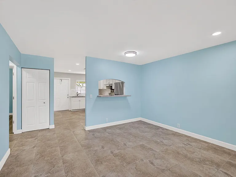 9484 Sun Ct — Photo 9