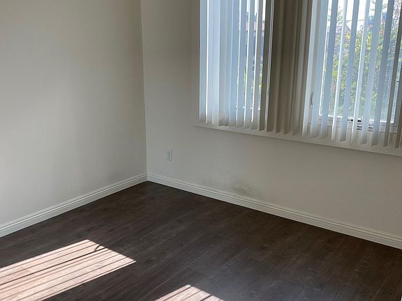 3rd image of 168 N Wilson Ave APT 304