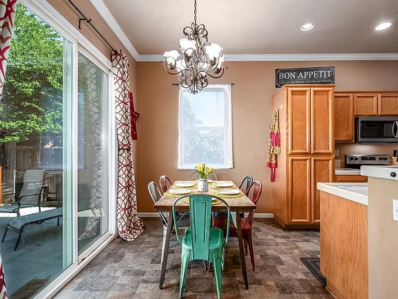 5th image of 349 Ashwood Way