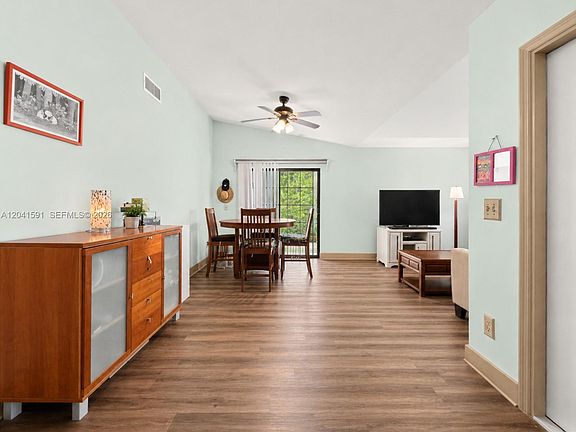 5th image of 13341 SW 114th Pl