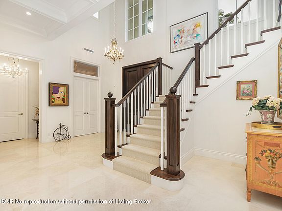 5th image of 129 Santa Lucia Dr