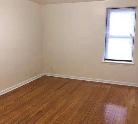 3rd image of 8335 116th St APT 4B