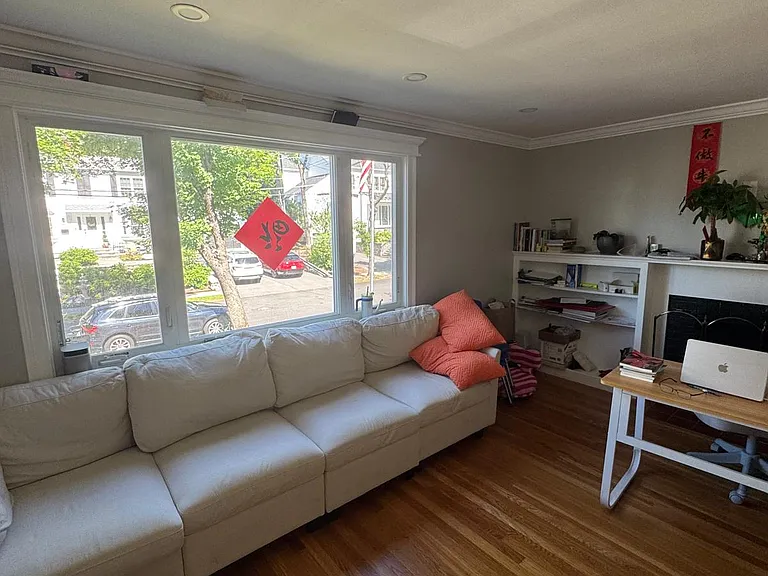 15 Moody St — Photo 32