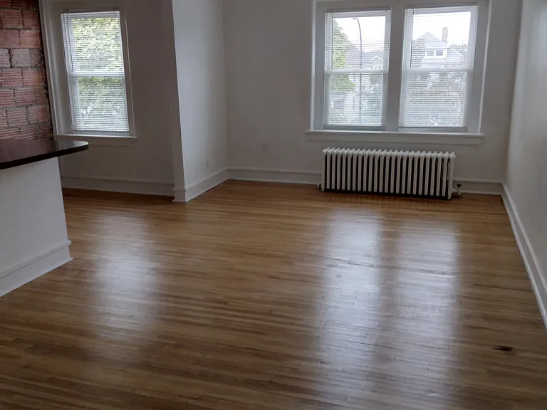 148 Crestwood Ave — Photo 4