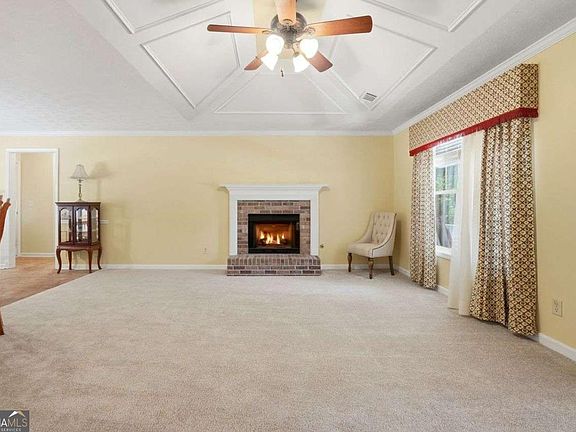 4th image of 444 Waverly Forest Ct