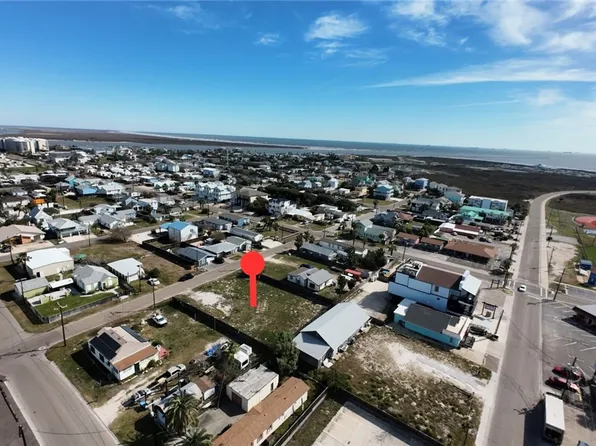 216 E Roberts Ave, Pt Aransas, TX 78373