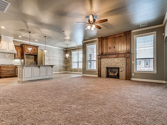 3rd image of 2105 Pine Creek Ave