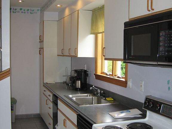 Kitchen 3