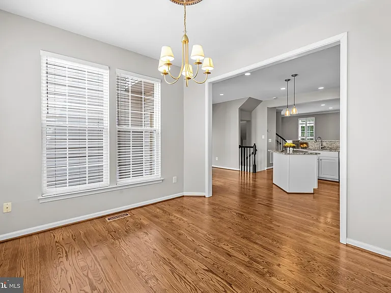 5011 Waple Ln — Photo 24