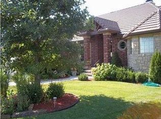 3205 W Bayview St, Wichita, KS 67204
