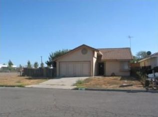 301 Red Spruce Pl, Perris, CA 92570