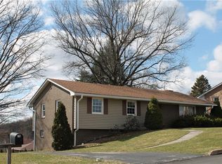 29 Waverly Dr, Greensburg, PA 15601