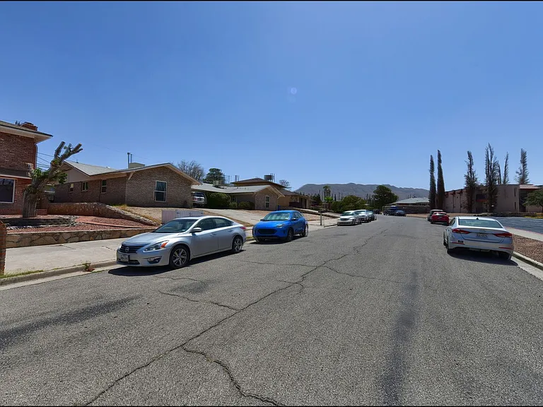 6913 Pamlico Dr — Photo 37