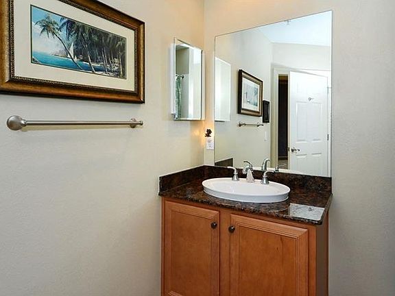 4th image of 8561 Amberjack Cir #C2