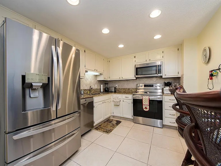 675 S Gulfview Blvd #902 — Photo 12