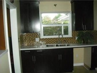 2nd image of 3585 Nelson St