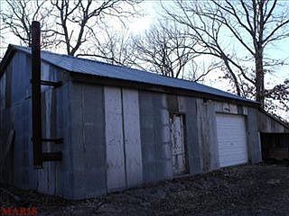 4th image of 22 Ashland Ln
