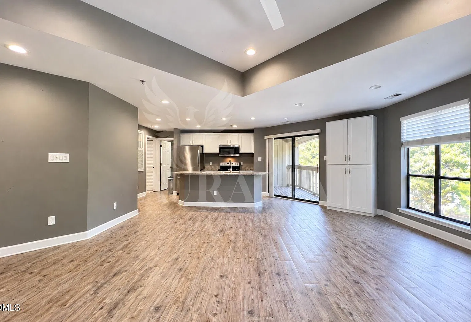 2 bed, 2.0 bath, 1126 sqft, $1,600 — Photo 4