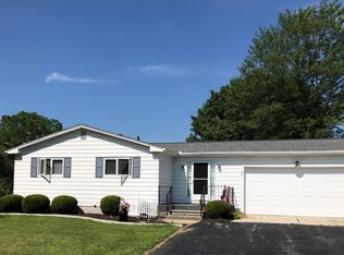 6201 Hartel Rd, Potterville, MI 48876