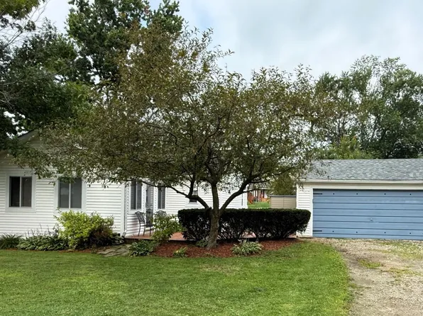 5378 Orchard Dr, East China, MI 48054