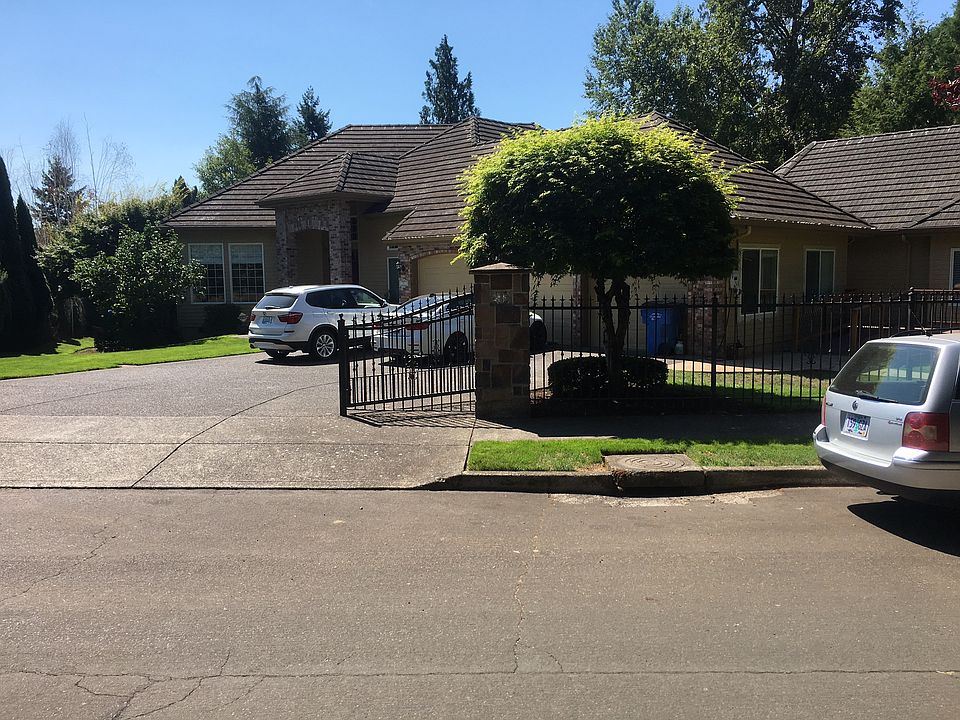 1st image of 13013 SE Rivercrest Dr
