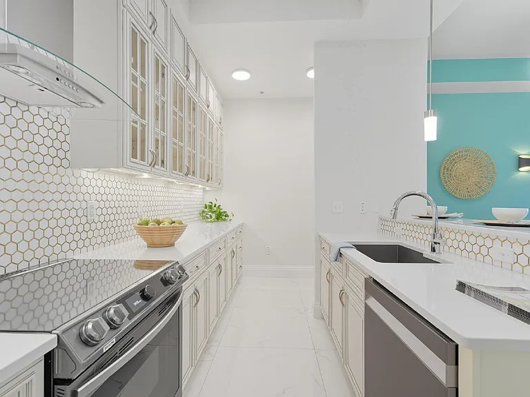 200 Ocean Crest Dr #1111 — Photo 13