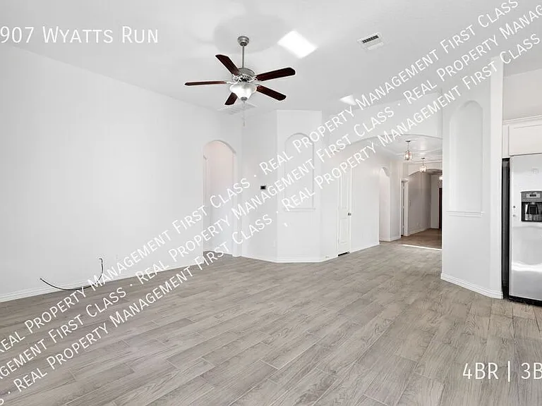 8907 Wyatts Run — Photo 8