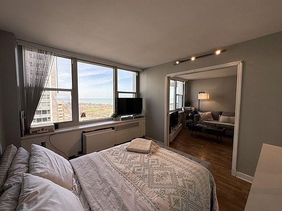 2nd image of 4250 N Marine Dr #21033