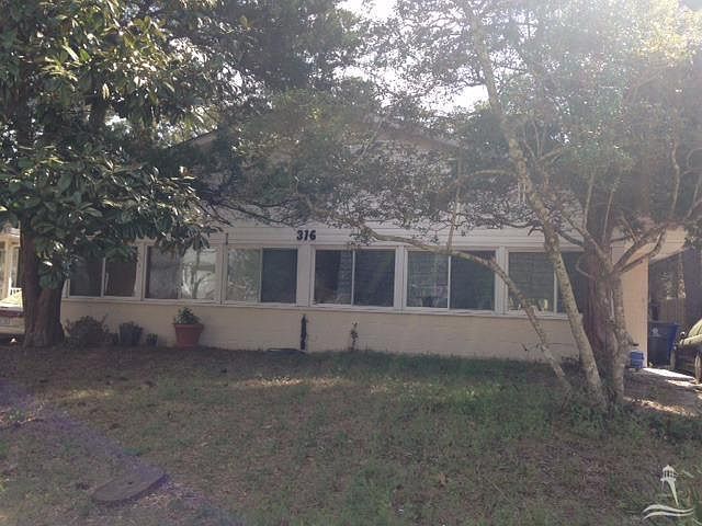 1st image of 316 NE 40th Street