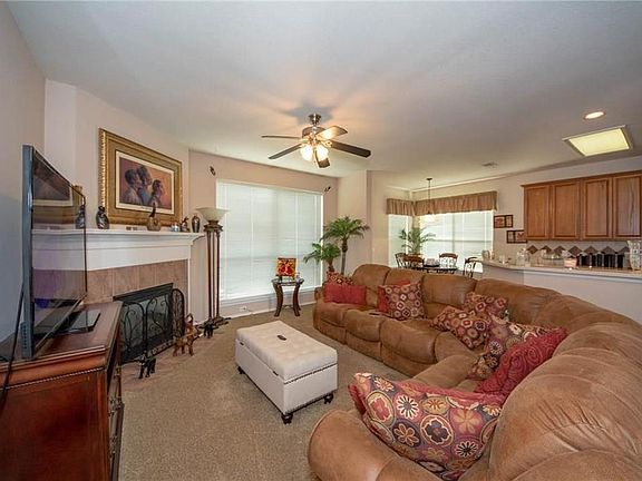 4th image of 8233 Olympia Dr