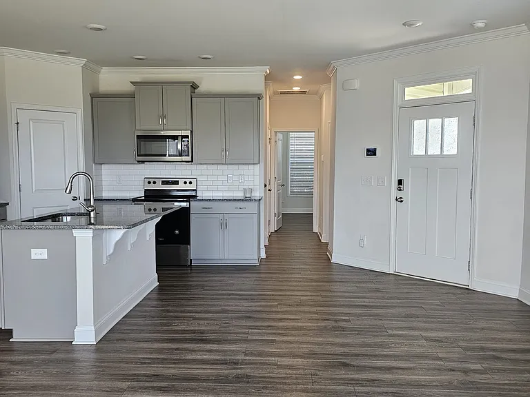 422 Yellow Fox Rd — Photo 6