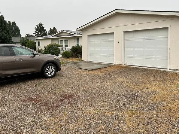 120 Kerr Ln, Blackfoot, ID 83221