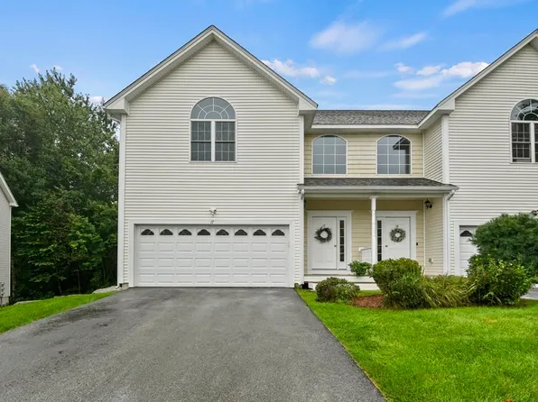 90 Fisher Rd Unit 17, Holden, MA 01520