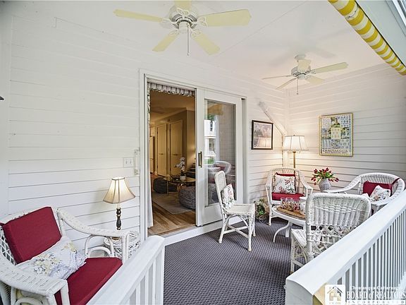 4th image of 26 Palestine Ave #2