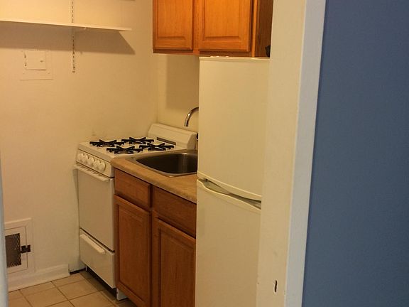 5th image of 4880 N Marine Dr APT 108