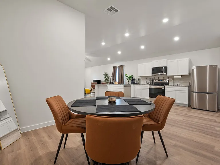 2125 Langford Ave — Photo 20