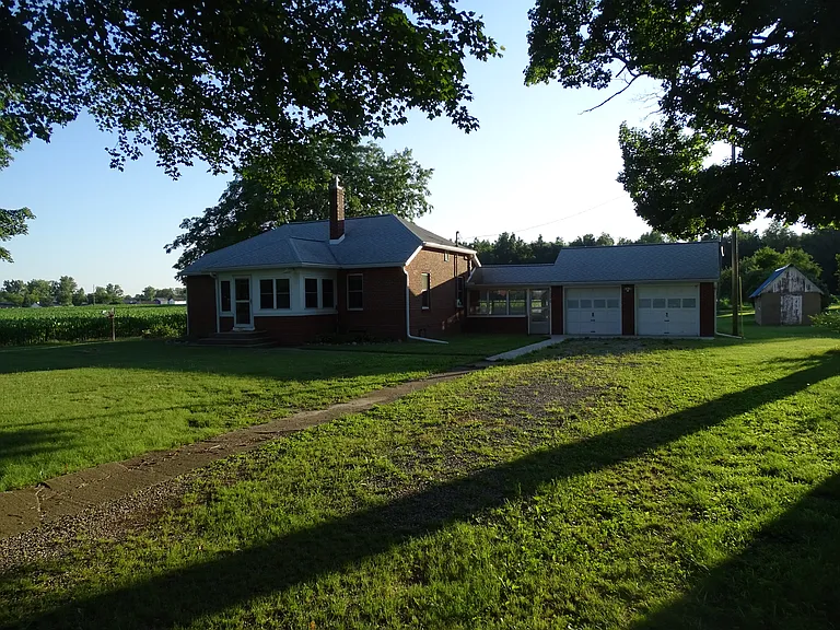 11370 Somerset Rd — Photo 1