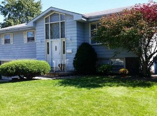 907 Harrison Pl, Dyer, IN 46311