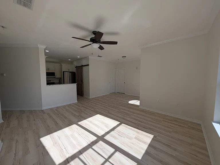 2107 Portofino Pl #3023 — Photo 2