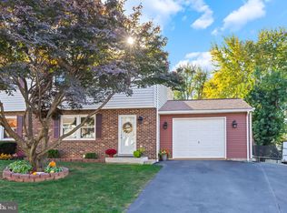 14 Stony Run Rd, Stevens, PA 17578