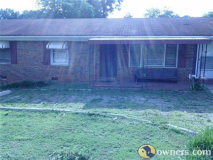 2nd image of 42 Washington Rd