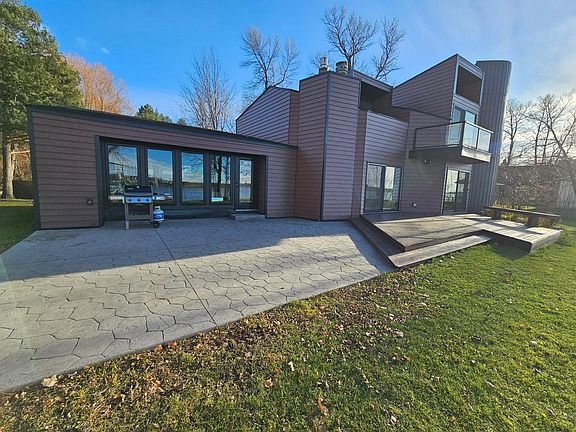 3rd image of 34511 E Trinity Point Rd SE