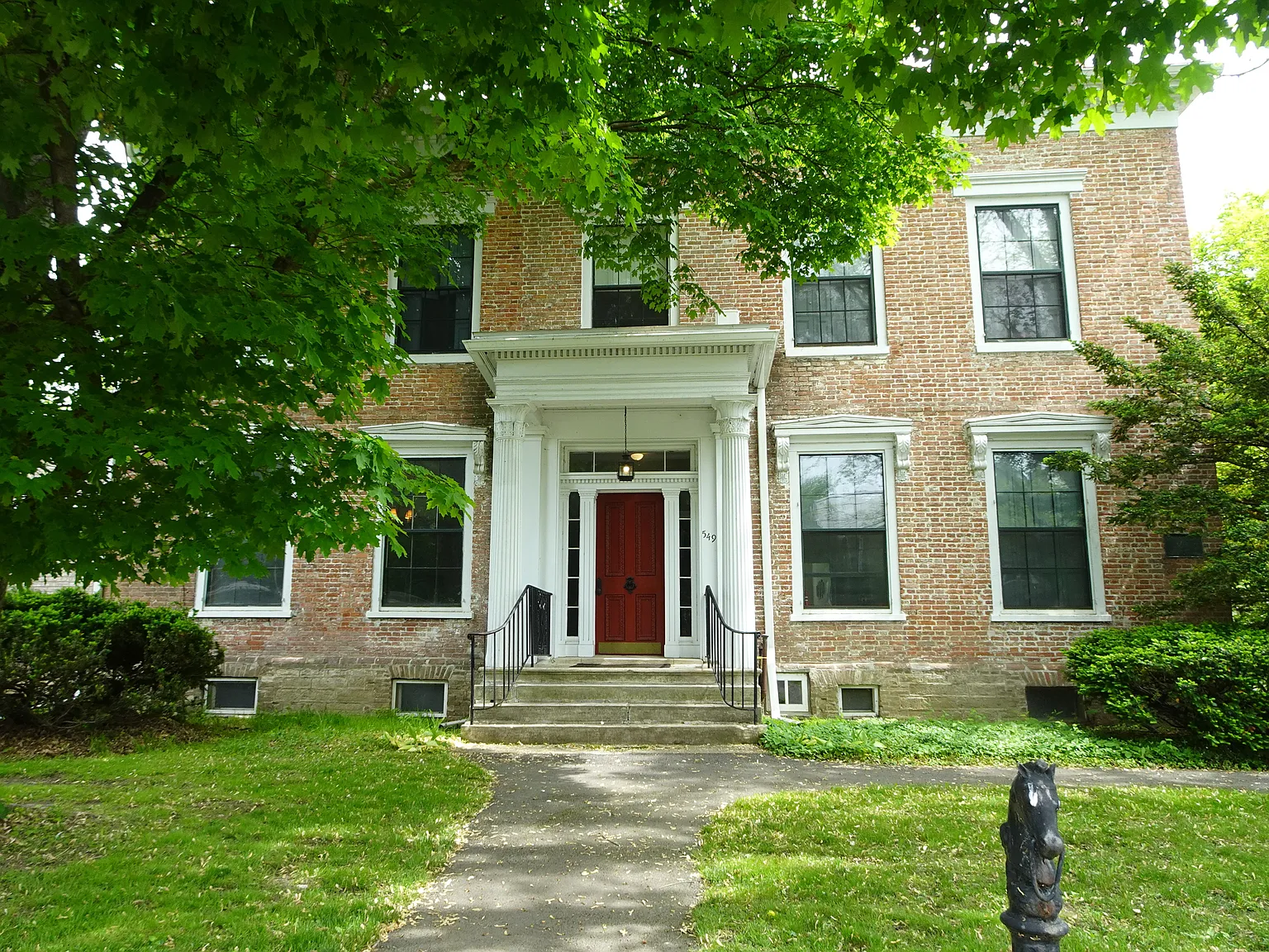 1 bed, 1.5 bath, 750 sqft, $1,650 — Photo 3