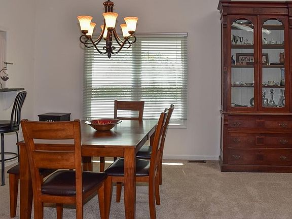 3rd image of 7862 Clearwater Cove Dr