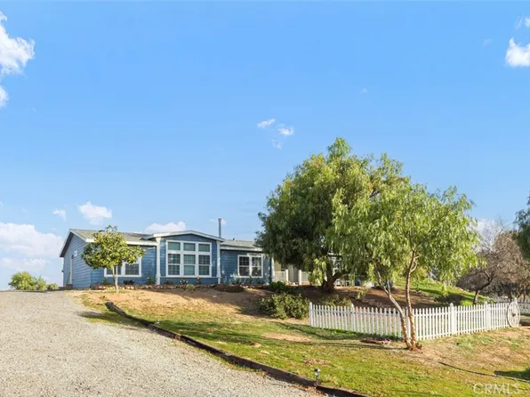39225 Diamond Valley Rd, Hemet, CA 92543
