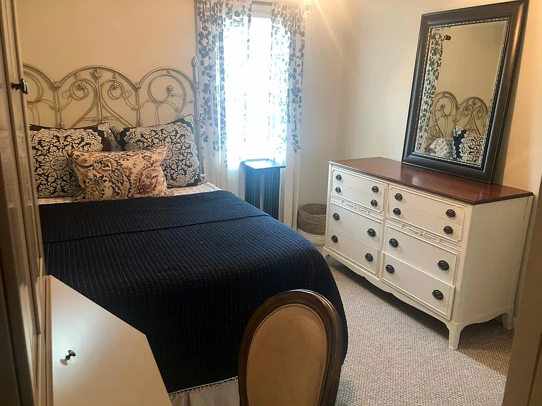 415 Carriage Ln — Photo 11