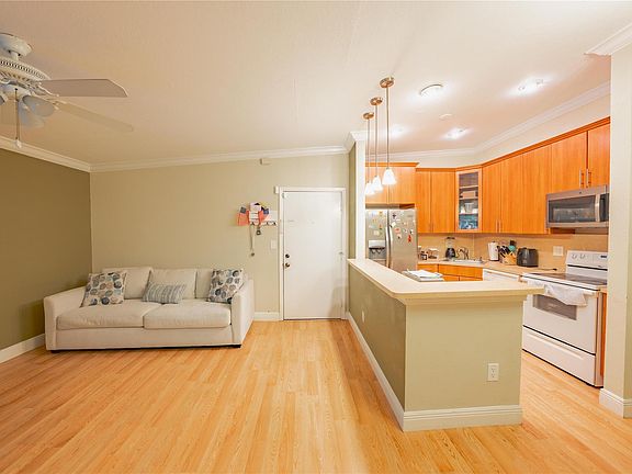 3rd image of 9614 W Mcnab Road #204
