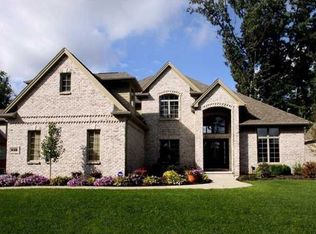 3671 Deer Creek Dr, Maumee, OH 43537