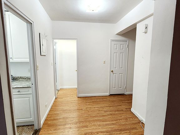5th image of 6561 Saunders St APT 1v