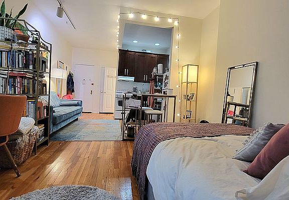 5th image of 355 12th St APT 1A